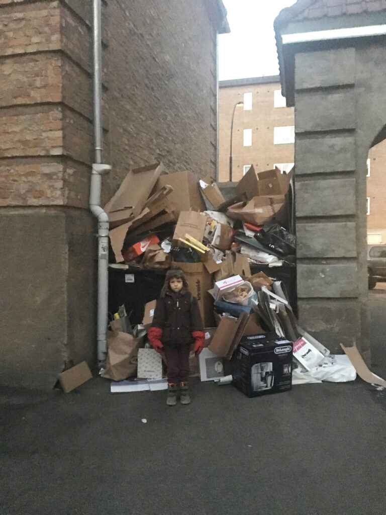 Gater fulle av avfall under søppelkrisen i Oslo i 2016.