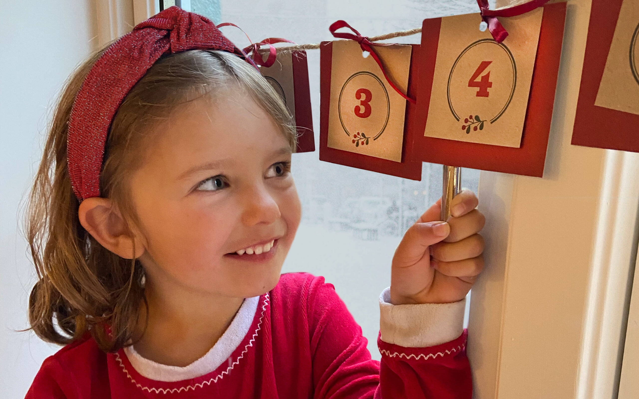 Prøv vår gratis julekalender! Den består av aktiviteter barna vil huske som gode juleminner.