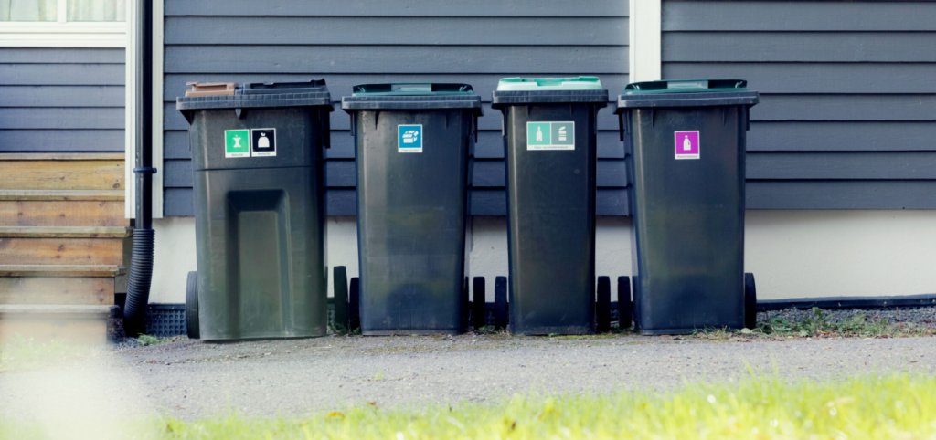 Hvordan unngår du stinkende avfallsbeholdere? Hvordan sikre at avfallet blir hentet om vinteren? Hvordan plasserer du avfallsbeholderne? Her får du svar og råd.